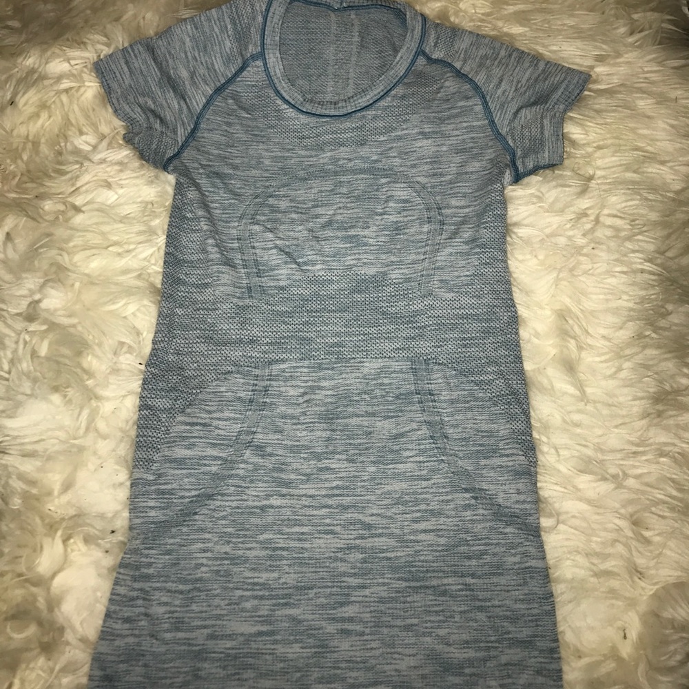 Lulu lemon top